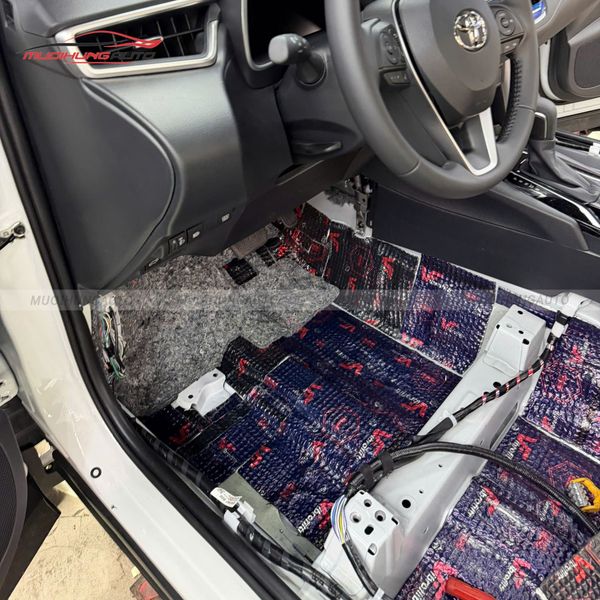 Cách Âm Sàn Xe Toyota Corolla Cross 2025