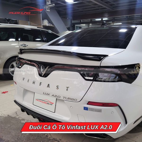 Đuôi Cá Ô Tô Vinfast LUX A2.0