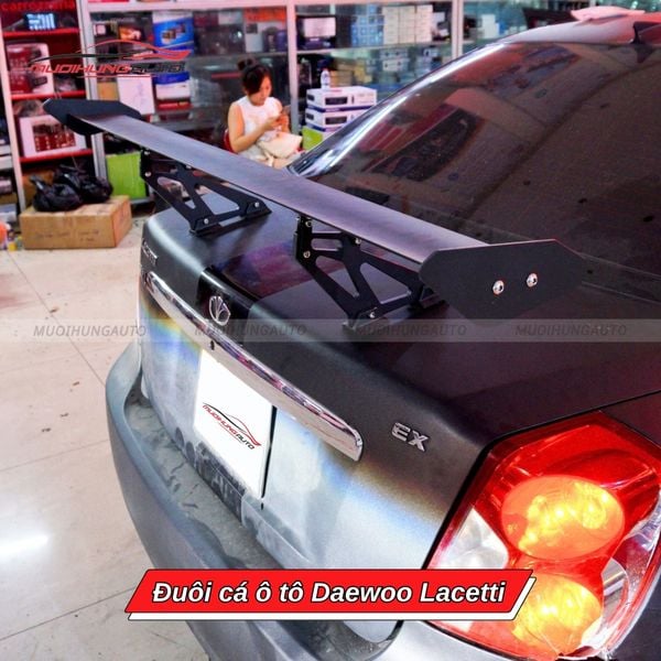 Đuôi Cá Ô Tô Daewoo Lacetti