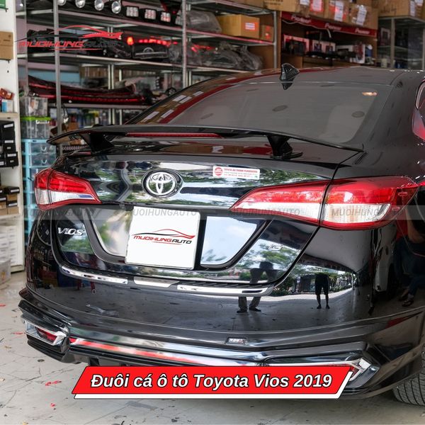 Đuôi Cá Ô Tô Toyota Vios 2019
