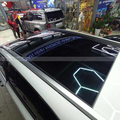 Dán phim PPF TPU SUNROOF cách nhiệt cửa sổ trời cho Kia Sorento 2025