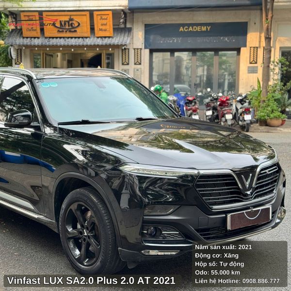 Vinfast LUX SA2.0 Plus 2.0 AT - 2021