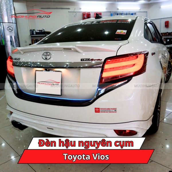 Đèn Hậu Nguyên Cụm Toyota Vios