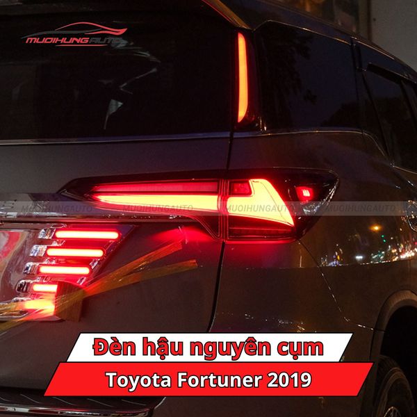 Đèn Hậu Nguyên Cụm Toyota Fortuner 2019
