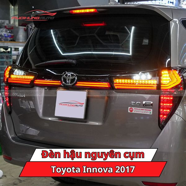 Đèn Hậu Nguyên Cụm Toyota Innova 2017