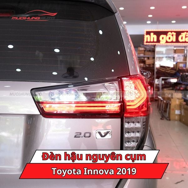 Đèn Hậu Nguyên Cụm Toyota Innova 2019