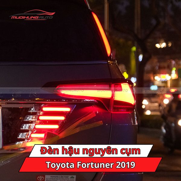 Đèn Hậu Nguyên Cụm Toyota Fortuner 2019