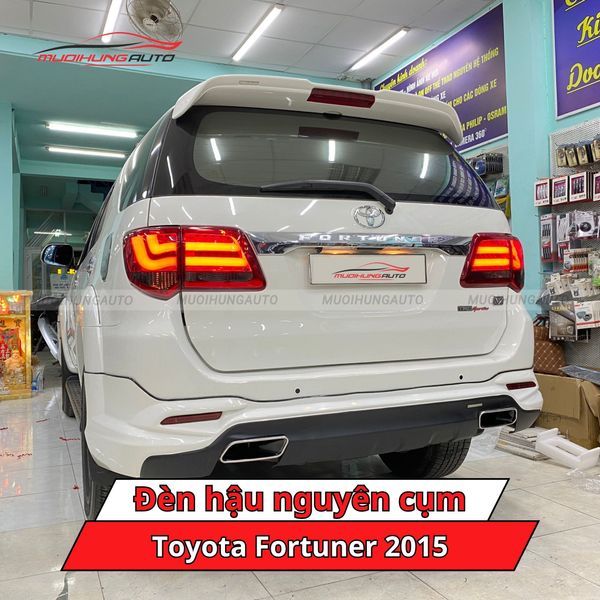 Đèn Hậu Nguyên Cụm Toyota Fortuner 2015