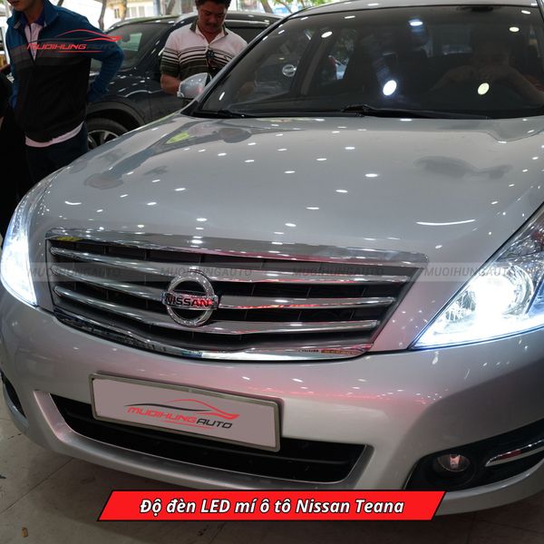 Độ Đèn LED Mí Ô Tô Nissan Teana