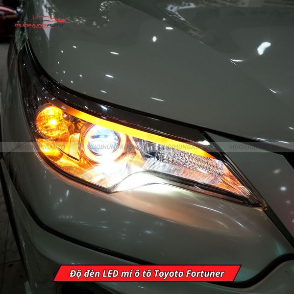 Độ Đèn LED Mí Ô Tô Toyota Fortuner