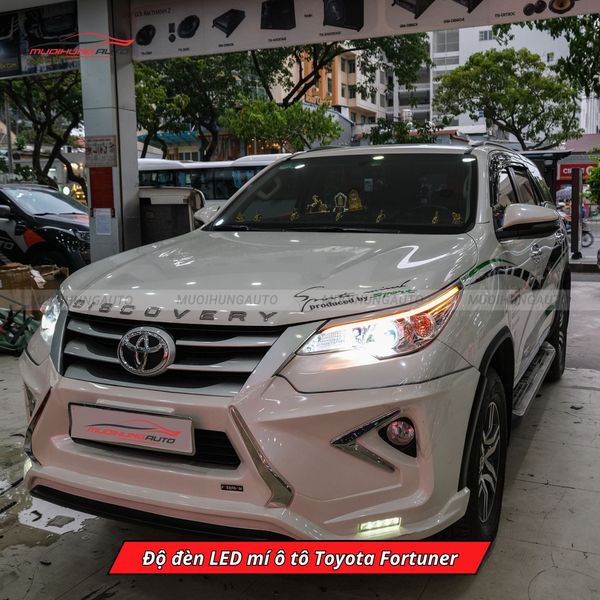 Độ Đèn LED Mí Ô Tô Toyota Fortuner