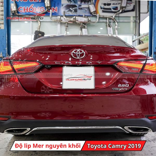 Độ Lip Pô Mercedes Nguyên Khối Cho Toyota Camry 2019