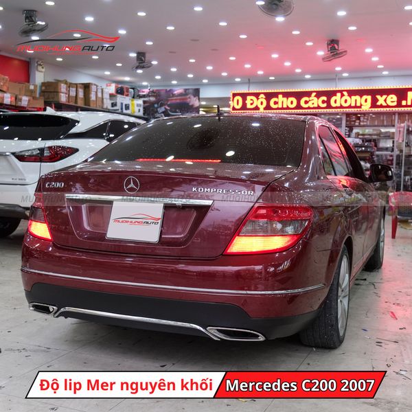 Độ Lip Pô Mercedes Nguyên Khối Cho Mercedes C200 2007