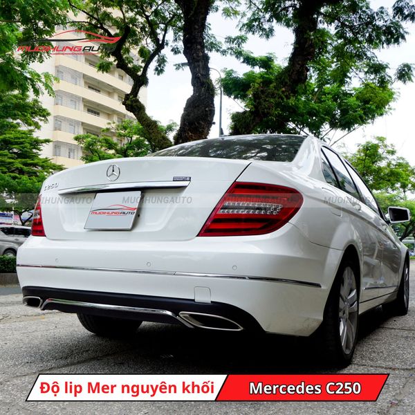 Độ Lip Pô Mercedes Nguyên Khối Cho Mercedes C250
