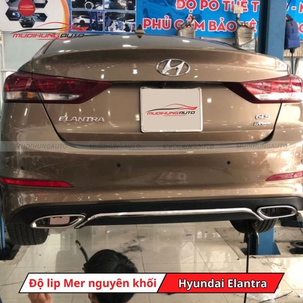 Độ Lip Pô Mercedes Nguyên Khối Cho Hyundai Elantra