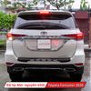 Độ Lip Pô Mercedes Nguyên Khối Cho Toyota Fortuner 2020