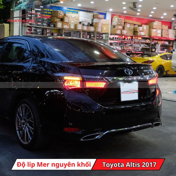 Độ Lip Pô Mercedes Nguyên Khối Cho Toyota Altis 2017