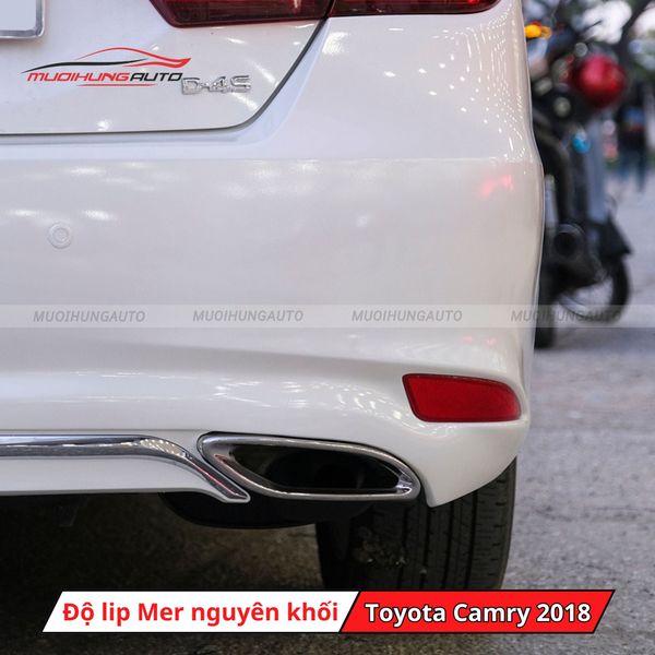 Độ Lip Pô Mercedes Nguyên Khối Cho Toyota Camry 2018