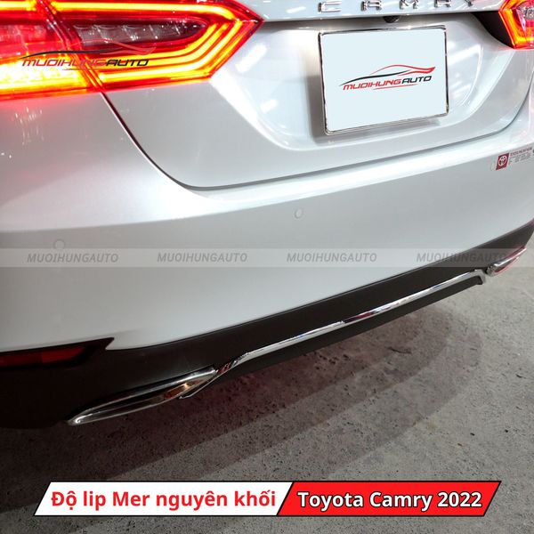 Độ Lip Pô Mercedes Nguyên Khối Cho Toyota Camry 2022
