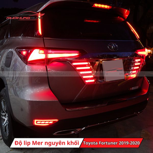 Độ Lip Pô Mercedes Nguyên Khối Cho Toyota Fortuner 2019-2020