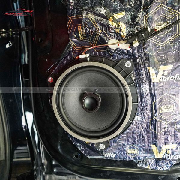 Độ Loa Cánh Ô Tô Toyota Fortuner 2023