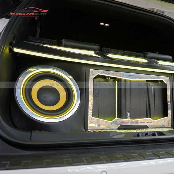 Độ Loa Sub Ford Everest 2024