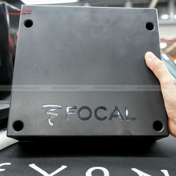 Độ Loa Sub Peugeot 5008