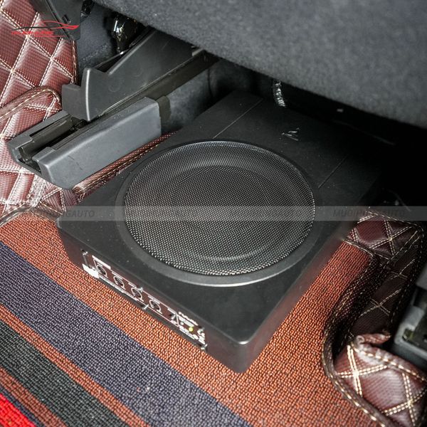 Độ Loa Sub Subaru Forester 2022