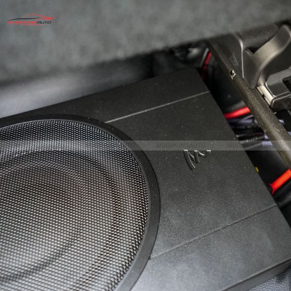 Độ Loa Sub Toyota Land Cruiser Prado 2020