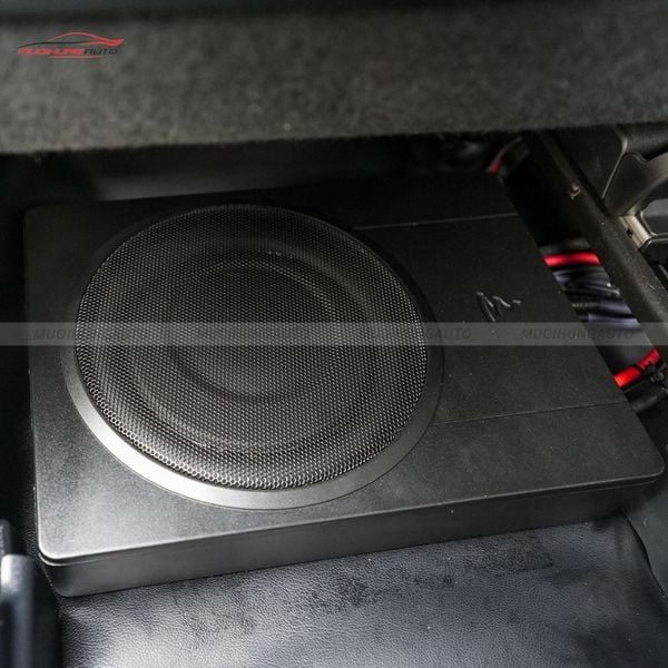 Độ Loa Sub Toyota Land Cruiser Prado 2020