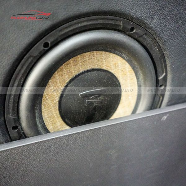 Độ Loa Sub Kia Carnival