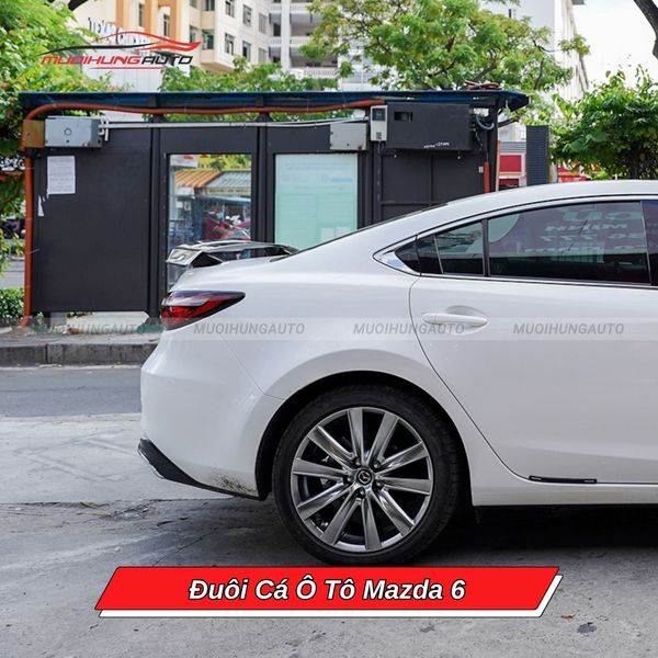 Đuôi Cá Ô Tô Mazda 6