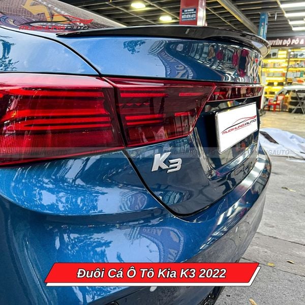 Đuôi Cá Ô Tô Kia K3 2022