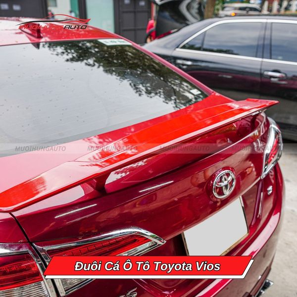 Đuôi Cá Ô Tô Toyota Vios