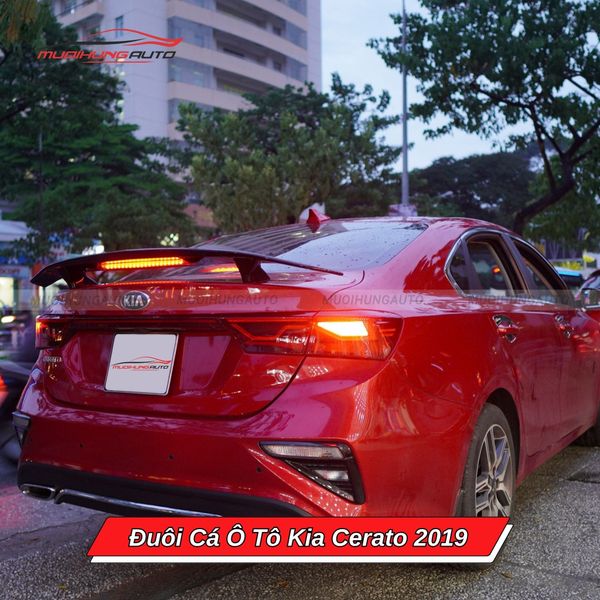 Đuôi Cá Ô Tô Kia Cerato 2019