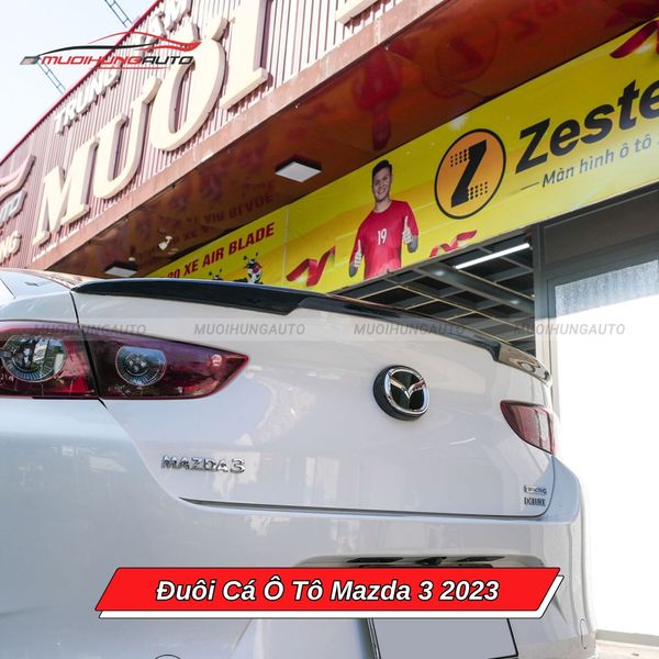 Đuôi Cá Ô Tô Mazda 3 2023
