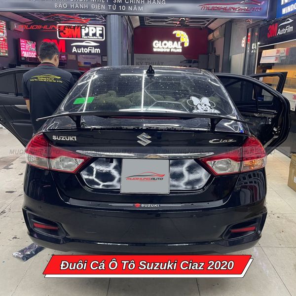 Đuôi Cá Ô Tô Suzuki Ciaz 2020