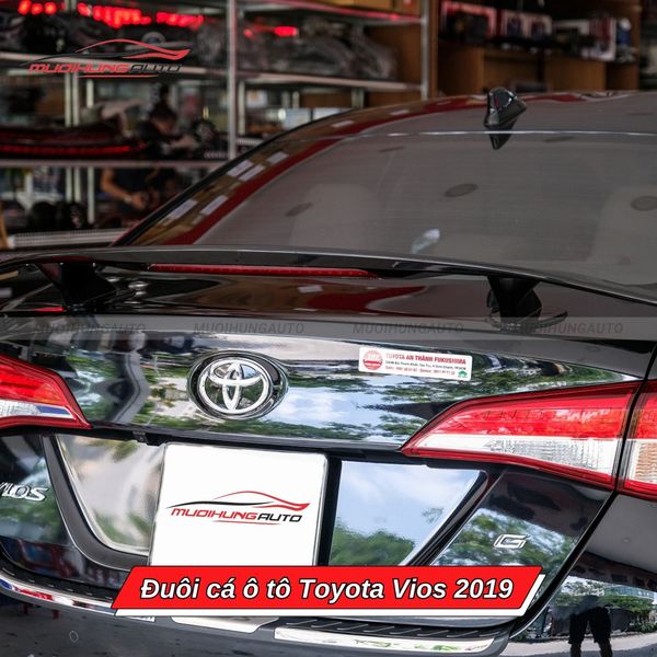 Đuôi Cá Ô Tô Toyota Vios 2019