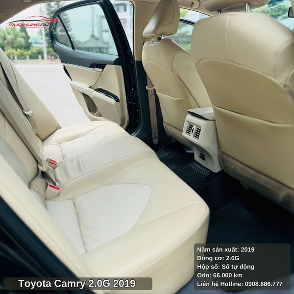 Toyota Camry 2.0G - 2019