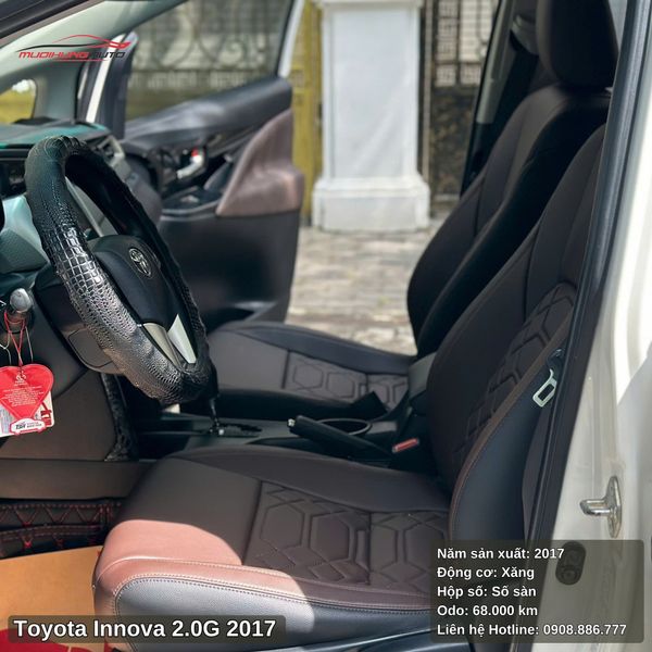 Toyota Innova 2.0G - 2017