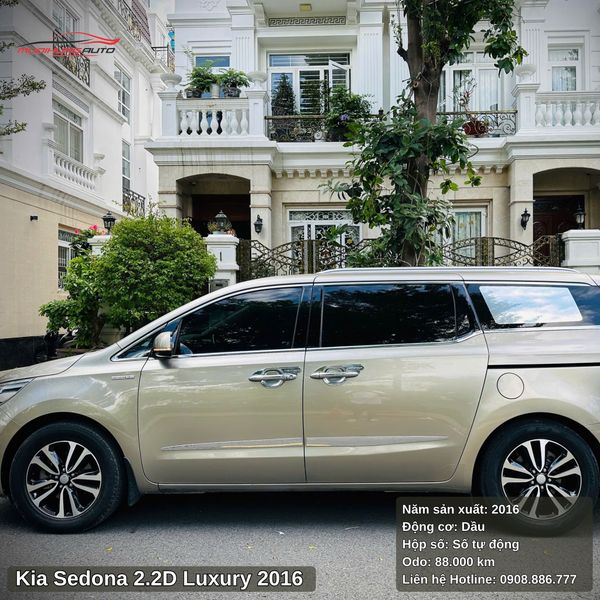 Kia Sedona 2.2D Luxury - 2016