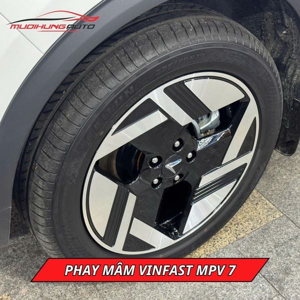 Phay mâm Vinfast MPV 7
