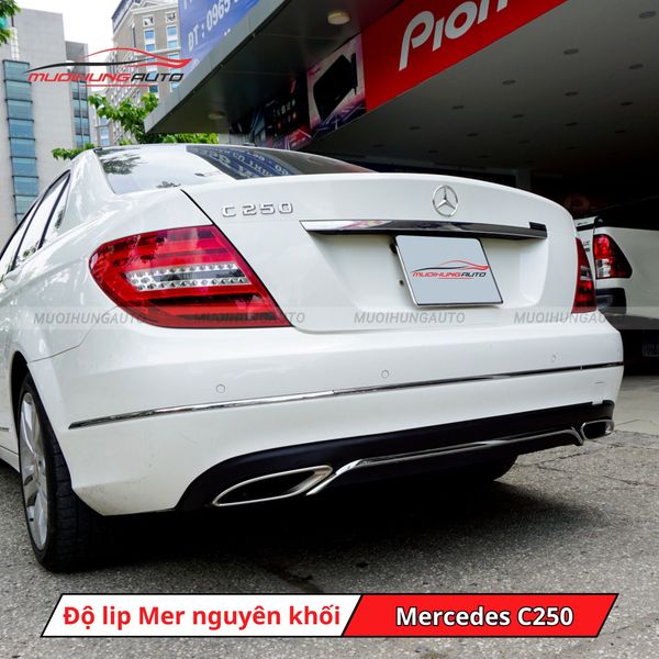Độ Lip Pô Mercedes Nguyên Khối Cho Mercedes C250