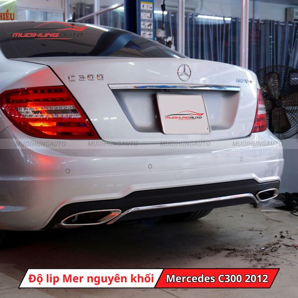 Độ Lip Pô Mercedes Nguyên Khối Cho Mercedes C300 2012