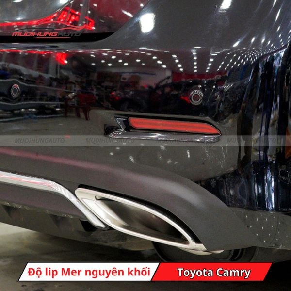 Độ Lip Pô Mercedes Nguyên Khối Cho Toyota Camry