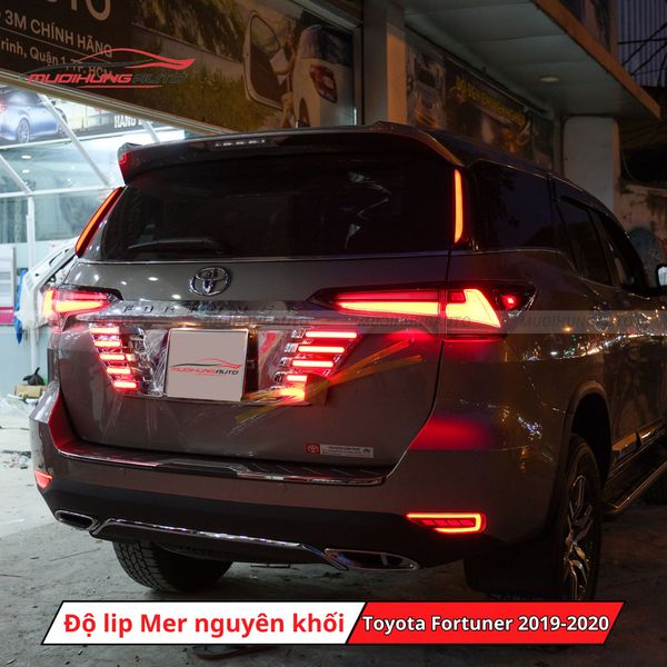 Độ Lip Pô Mercedes Nguyên Khối Cho Toyota Fortuner 2019-2020