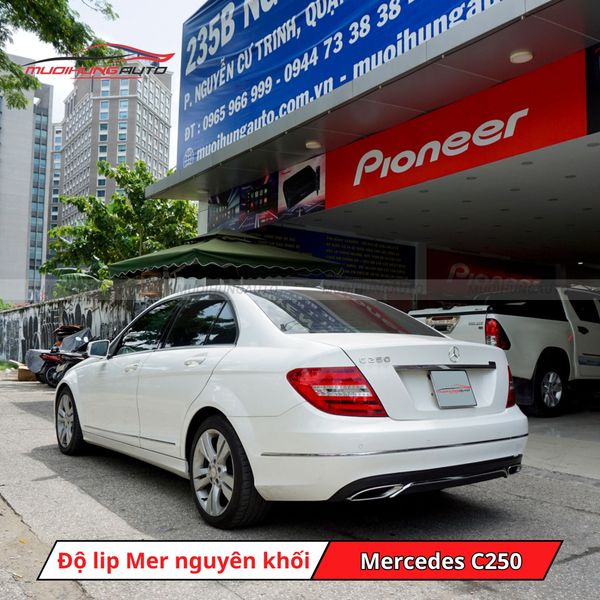Độ Lip Pô Mercedes Nguyên Khối Cho Mercedes C250