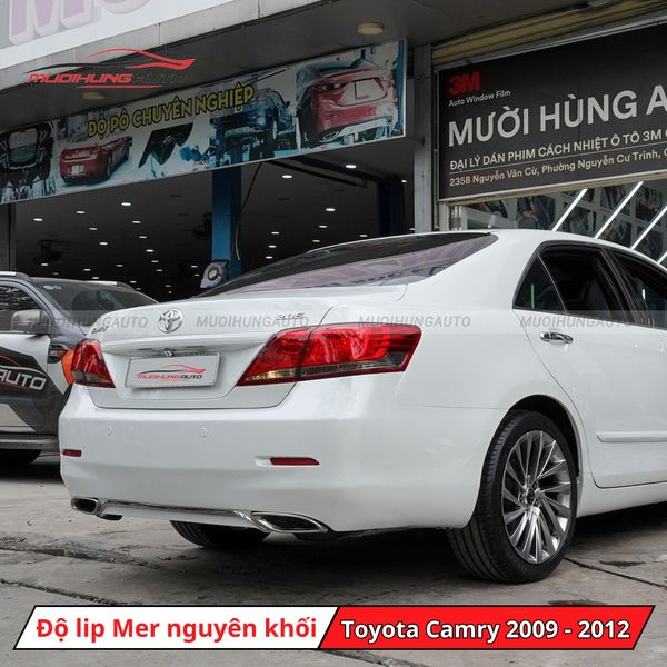 Độ Lip Pô Mercedes Nguyên Khối Cho Toyota Camry 2009 - 2012