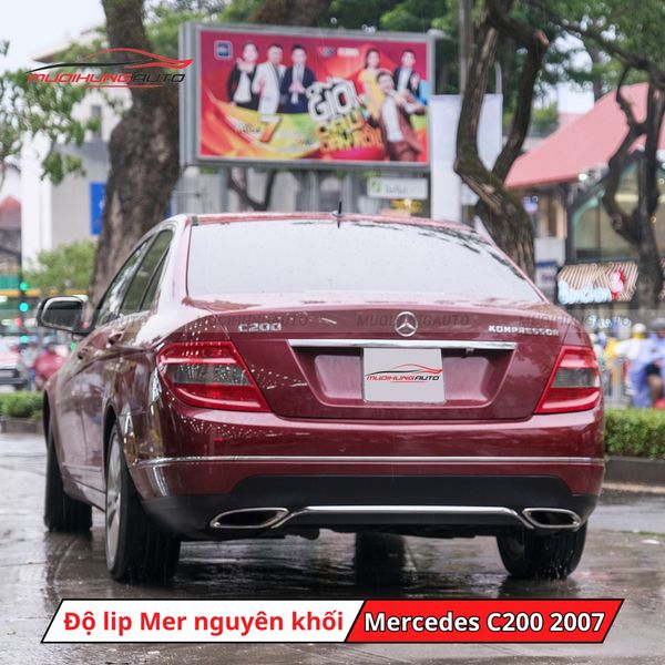 Độ Lip Pô Mercedes Nguyên Khối Cho Mercedes C200 2007