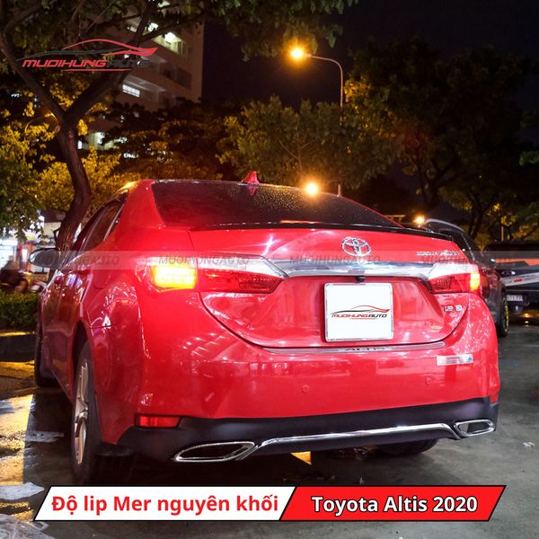 Độ Lip Pô Mercedes Nguyên Khối Cho Toyota Altis 2020